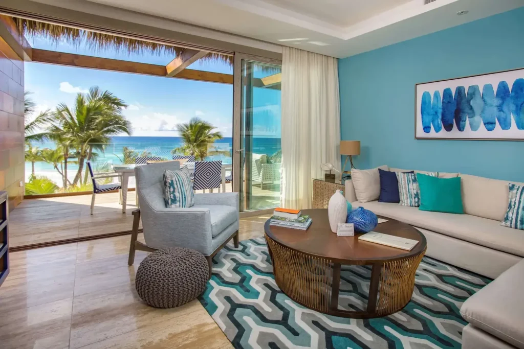 Luxury Pool One-Bedroom Suite, Eden Roc Cap Cana