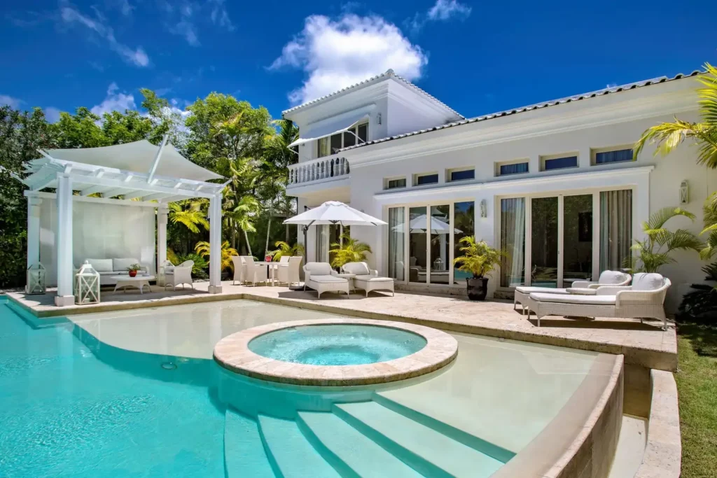 Luxury Pool Junior Suite, Eden Roc Cap Cana