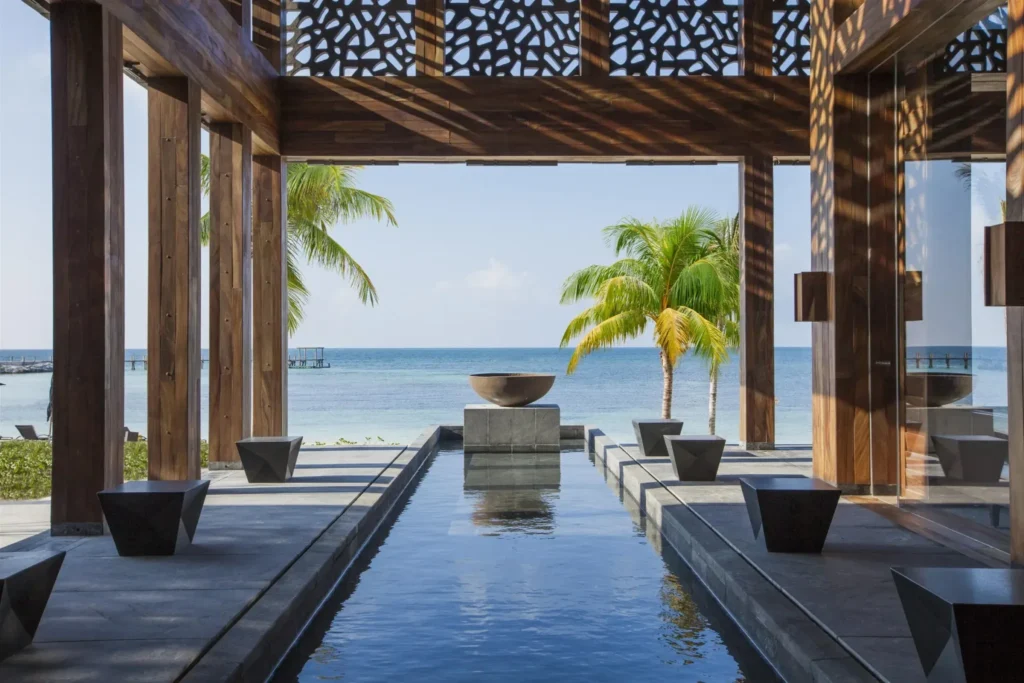 NIZUC Resort & Spa
