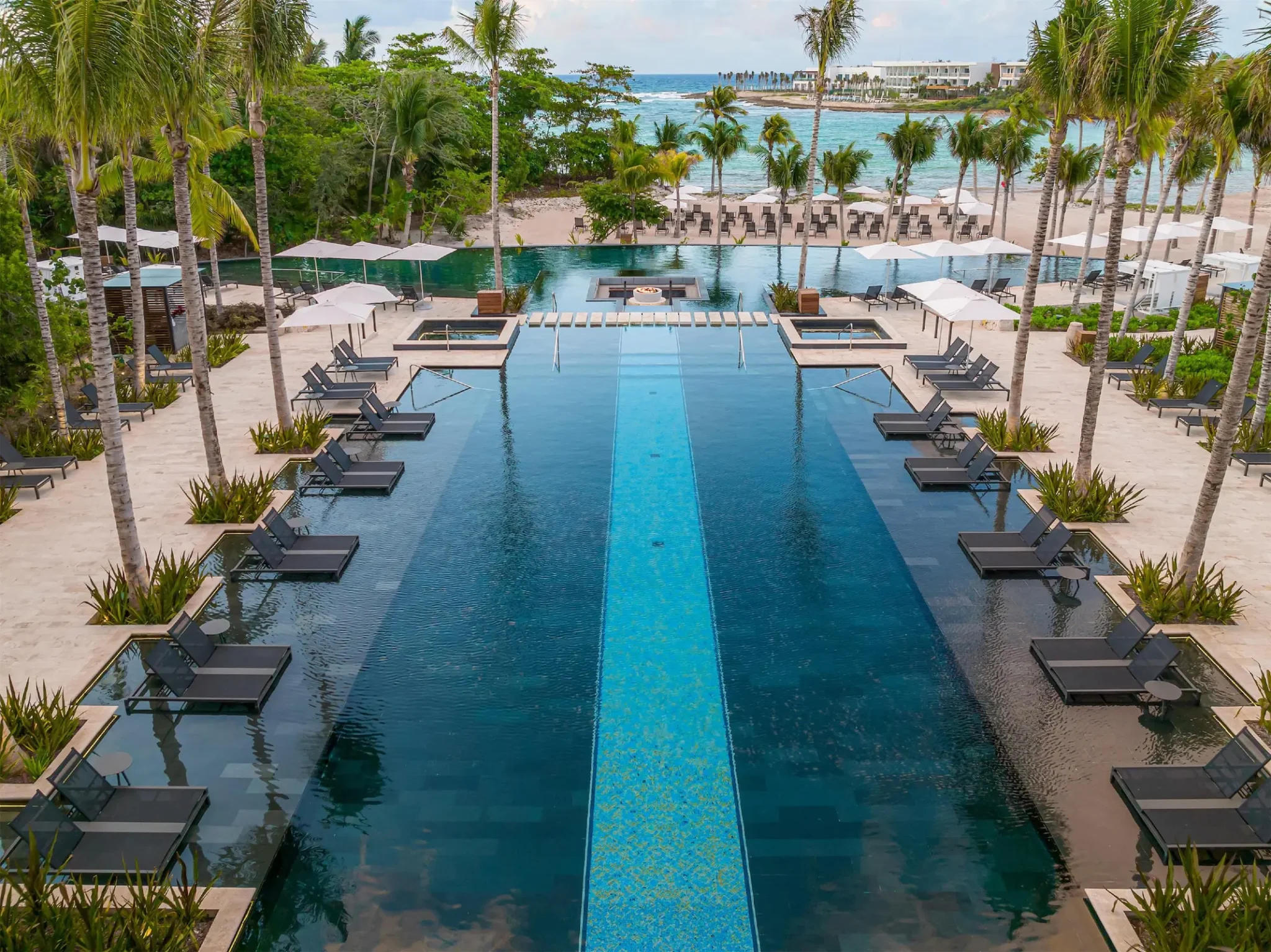 Conrad Tulum Riviera Maya vs Casa Malca