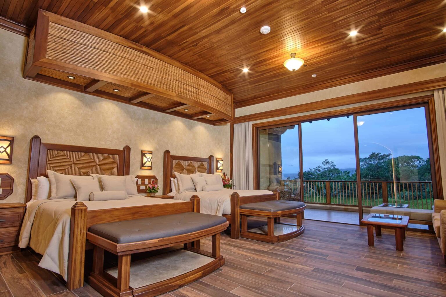 Vista Grande Double Queen room at The Springs Resort