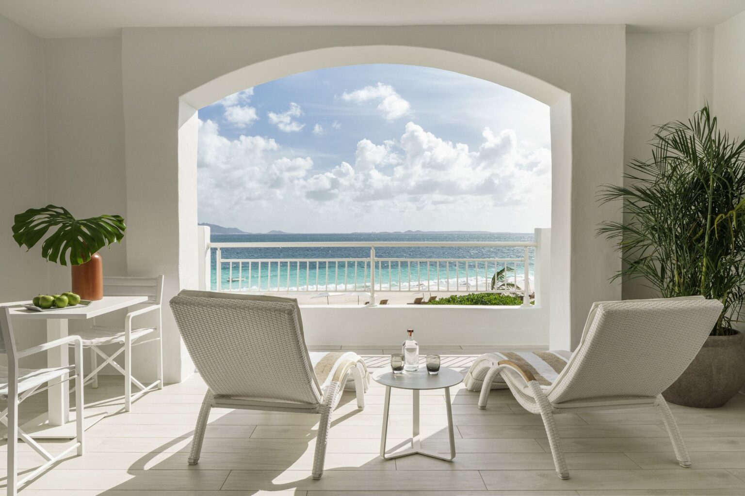 Aurora Anguilla Beachfront Junior Suite, Rendezvous Bay