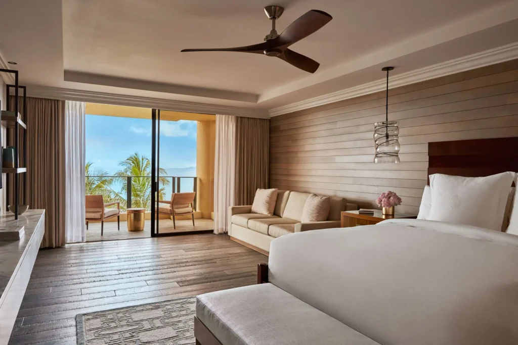 Couples at Four Seasons Resort Maui at Wailea