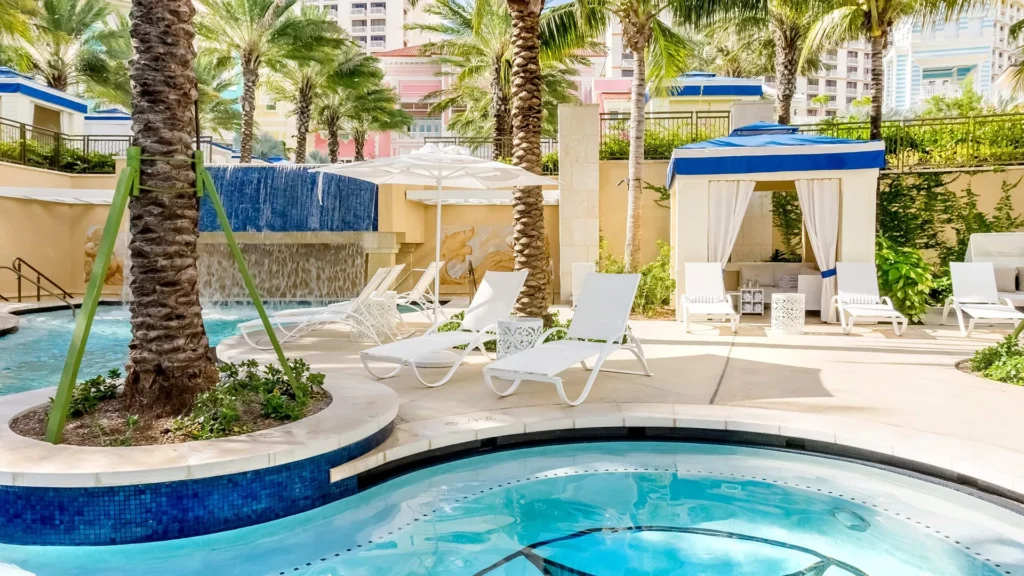 Grand Hyatt Baha Mar - Fortune pool cabana